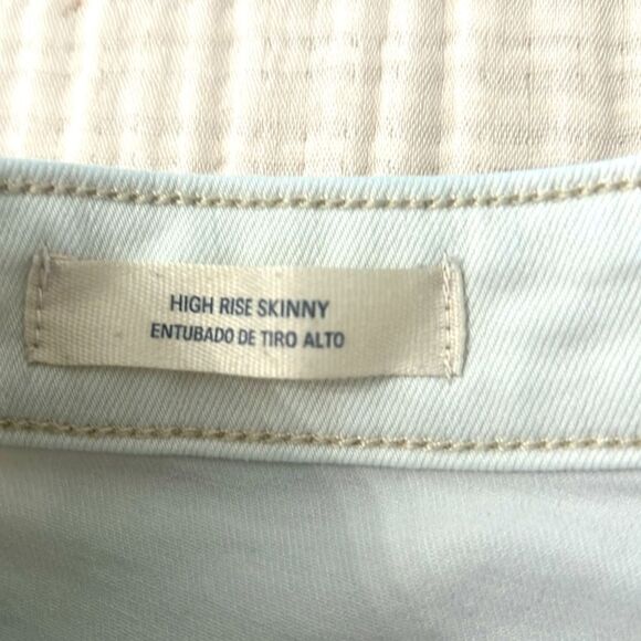 Universal Thread Ivory high rise super stretch skinny sz 6,8,&12 must be bundled - Picture 2 of 13